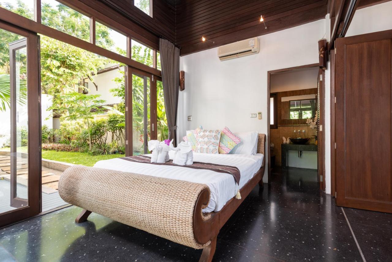 Beach Front Villa Ban Bang Po Exterior photo