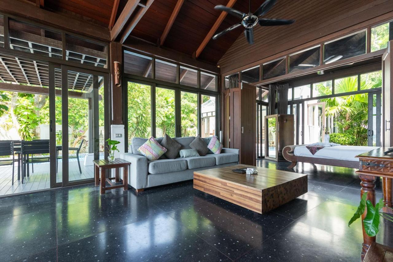 Beach Front Villa Ban Bang Po Exterior photo