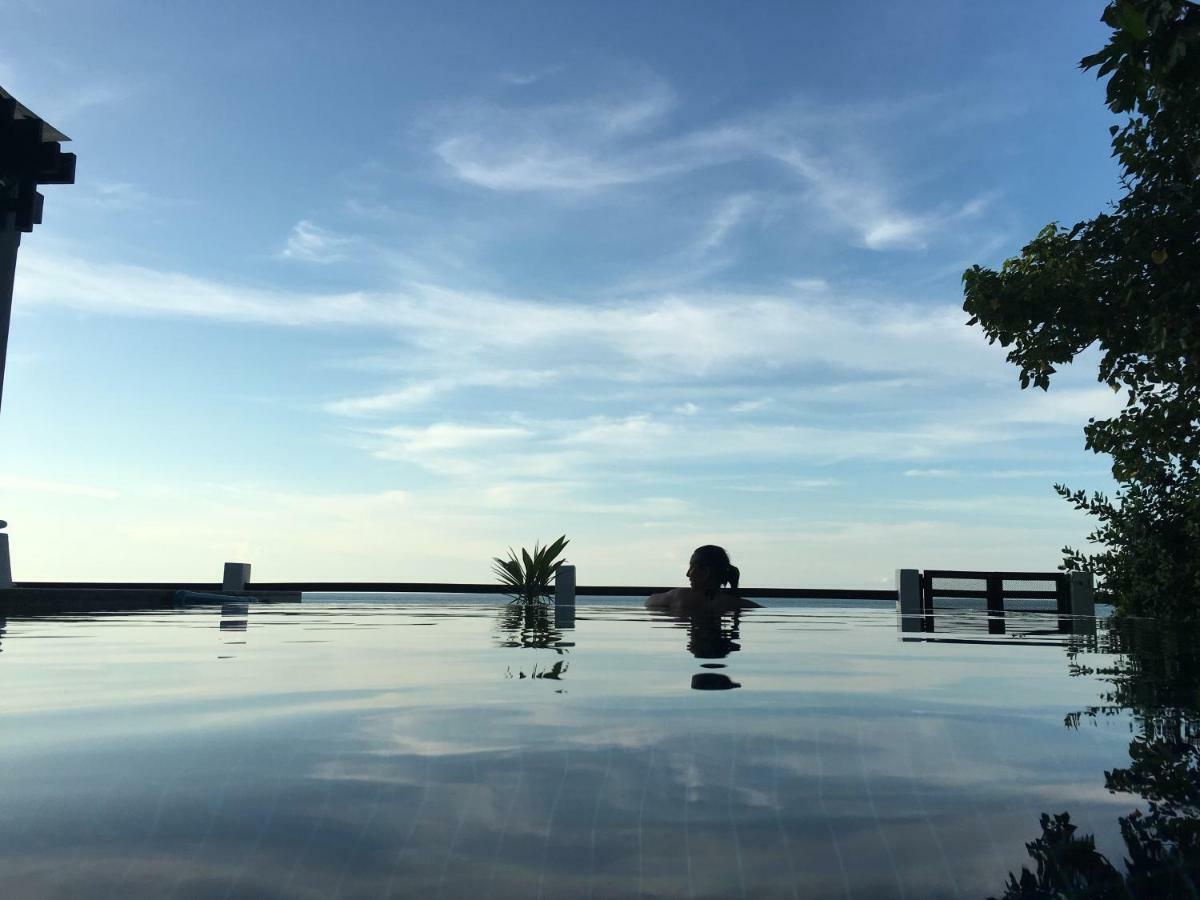 Beach Front Villa Ban Bang Po Exterior photo